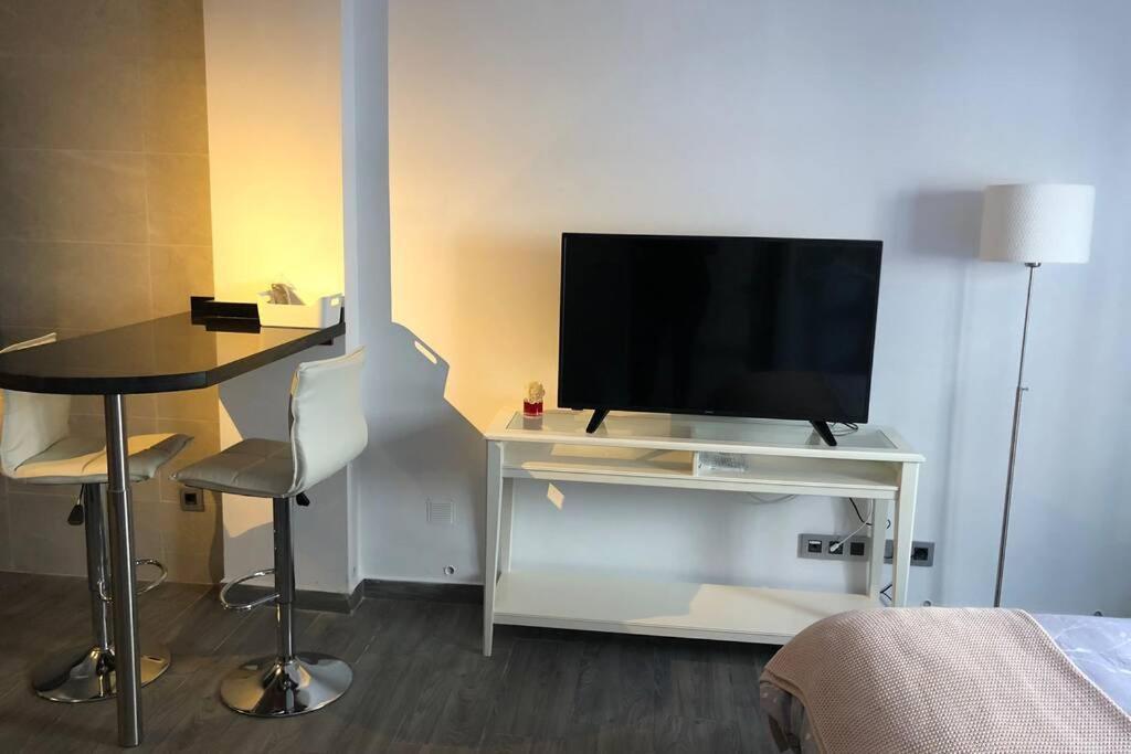 Studio Apartment In Ardales, Cerca El Caminito Del Rey Y Embalses Bagian luar foto